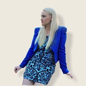 Gorgeous Royal blue 1 hook eye pleaded  blazer